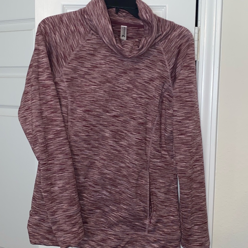 Athletic top